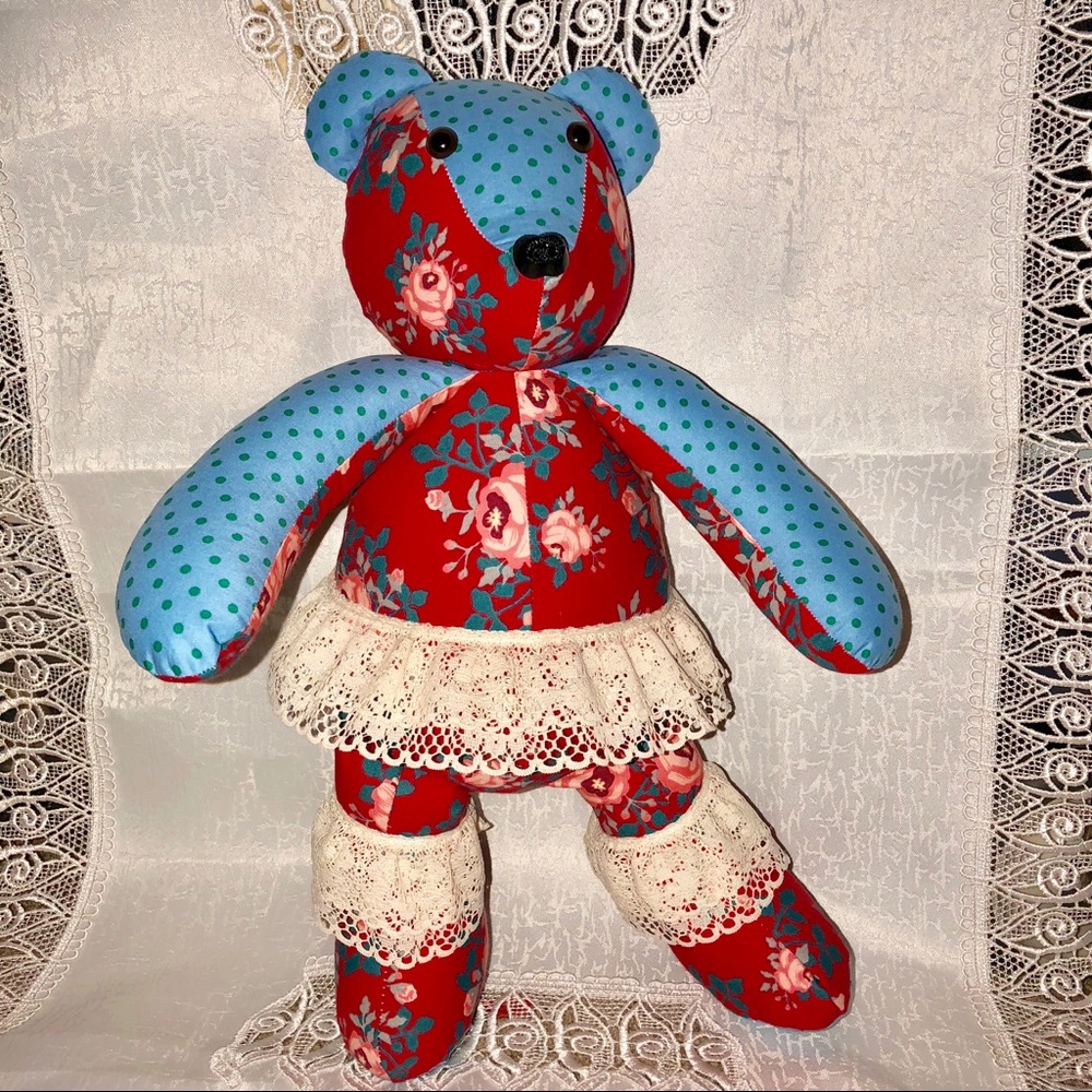 Matilda Jane Teddy Bear 🐻 Bed of Roses. 🌹